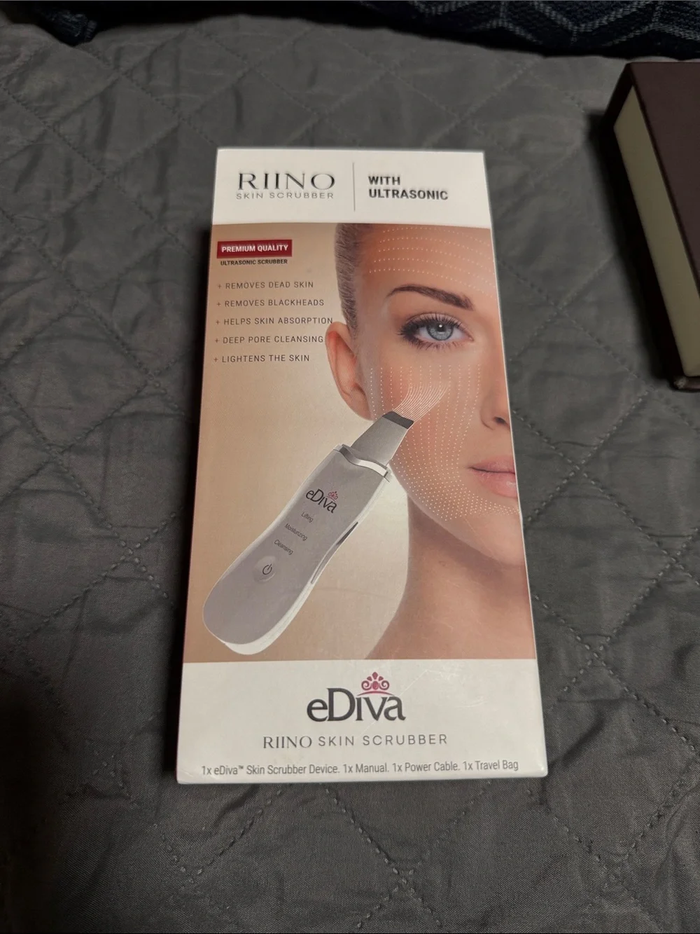 Diva eDiva Riino Skin Scrubber Facial Device - White & Cream